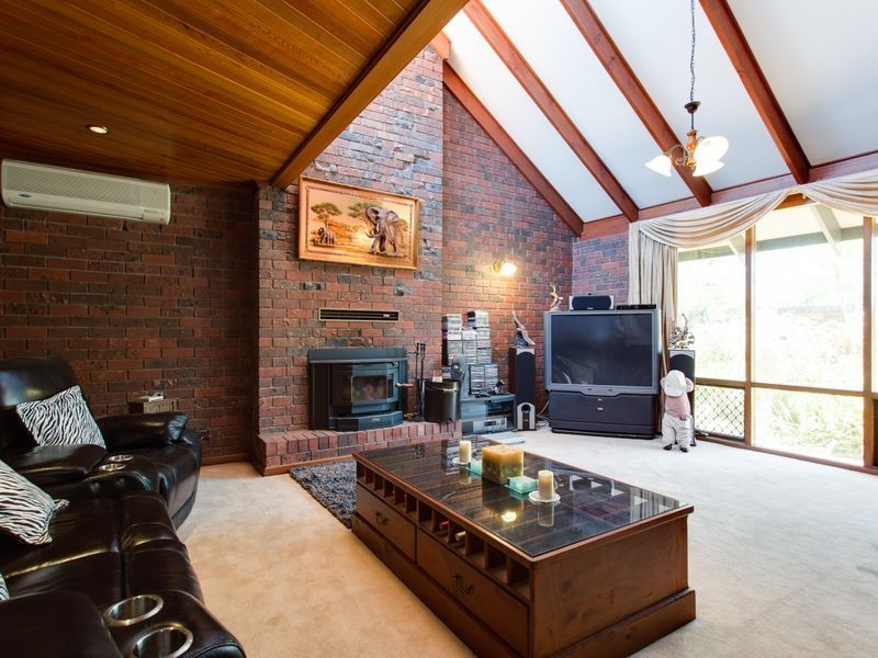 10 Thiele Crescent, West Lakes Shore SA 5020