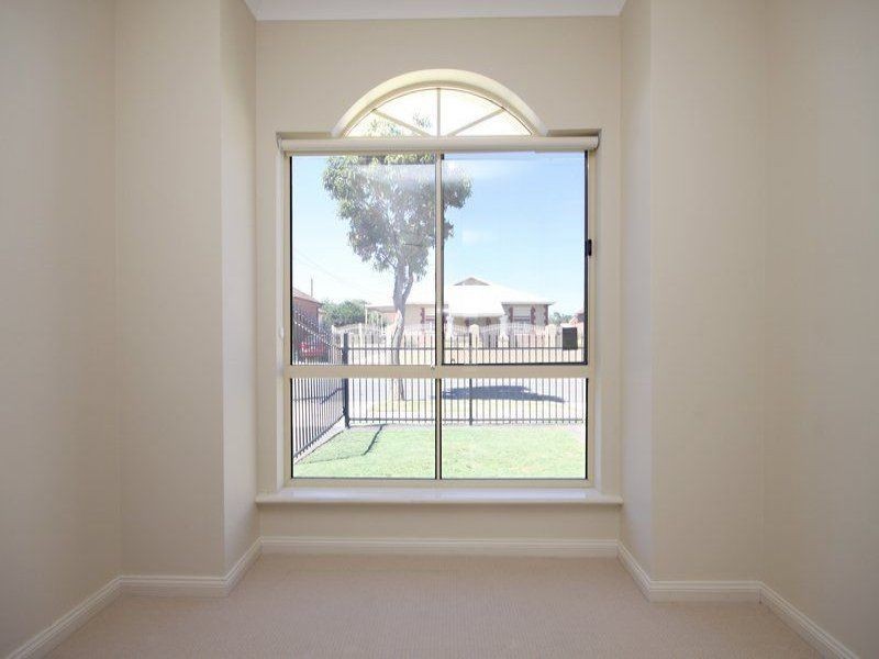 6 Collingwood Avenue, Flinders Park SA 5025