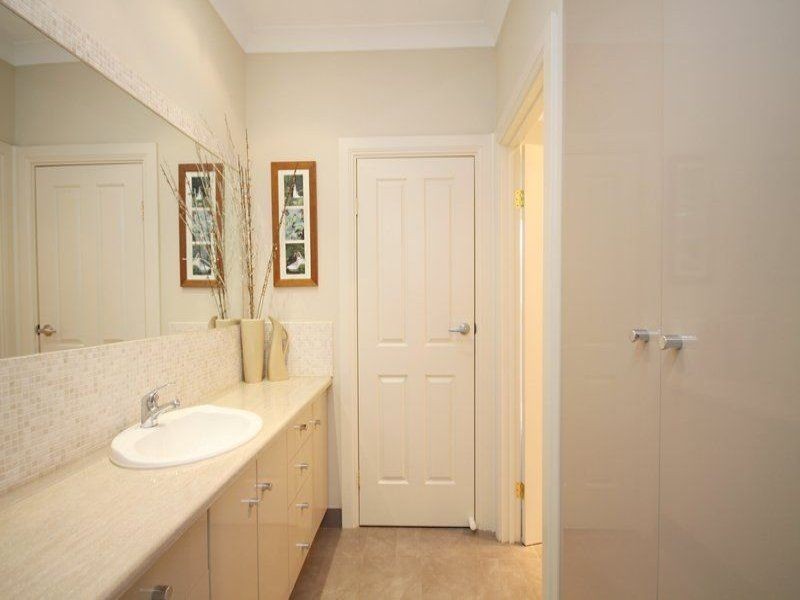 6 Collingwood Avenue, Flinders Park SA 5025