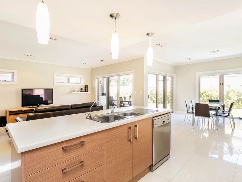 24 Horsley Drive, Kidman Park SA 5025