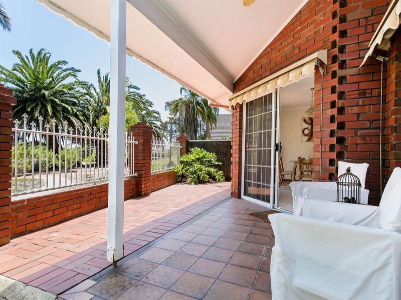 3/5 Cocos Grove, West Lakes SA 5021