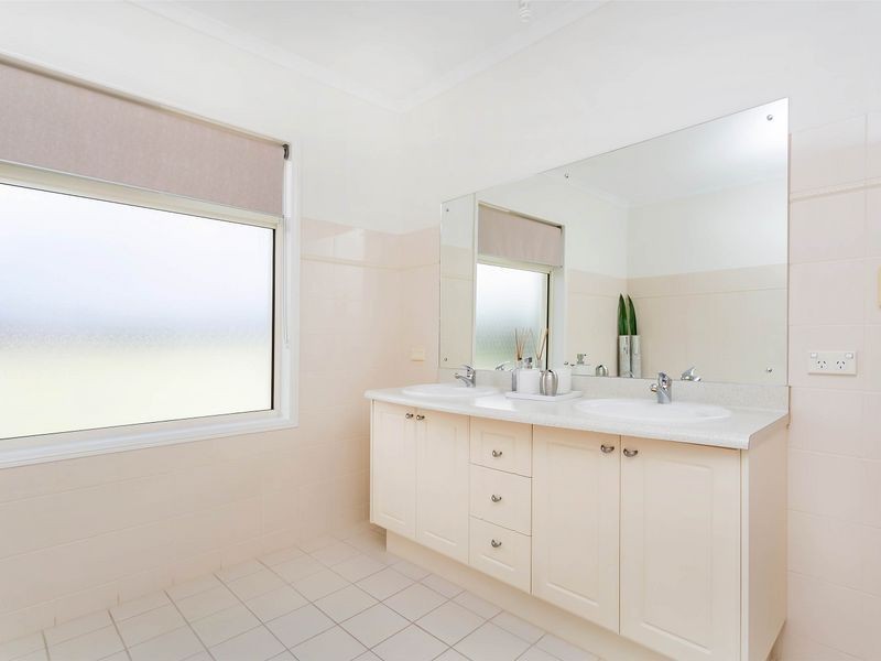 16 Murphy Street, Fulham Gardens SA 5024