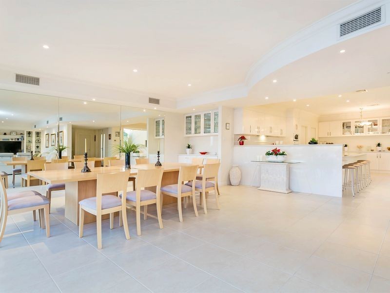 18 Sunlake Place, Tennyson SA 5022