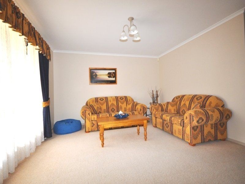 27 Tregenza Court, Parafield Gardens SA 5107