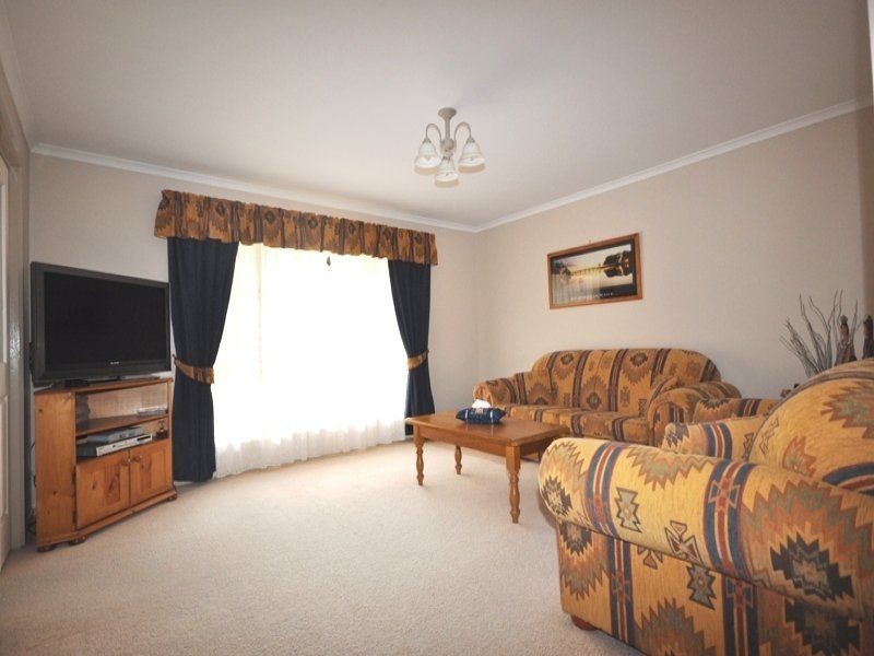 27 Tregenza Court, Parafield Gardens SA 5107