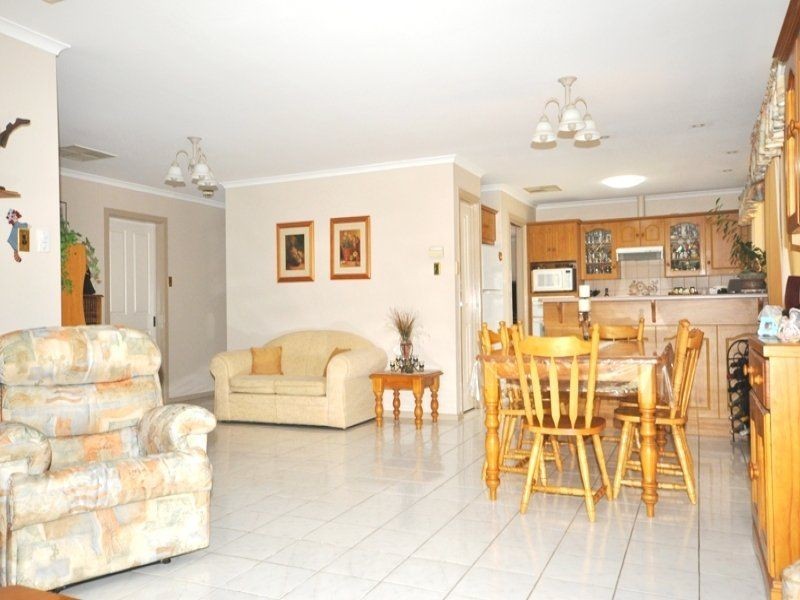 27 Tregenza Court, Parafield Gardens SA 5107