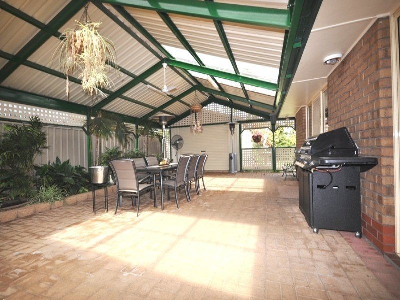 27 Tregenza Court, Parafield Gardens SA 5107