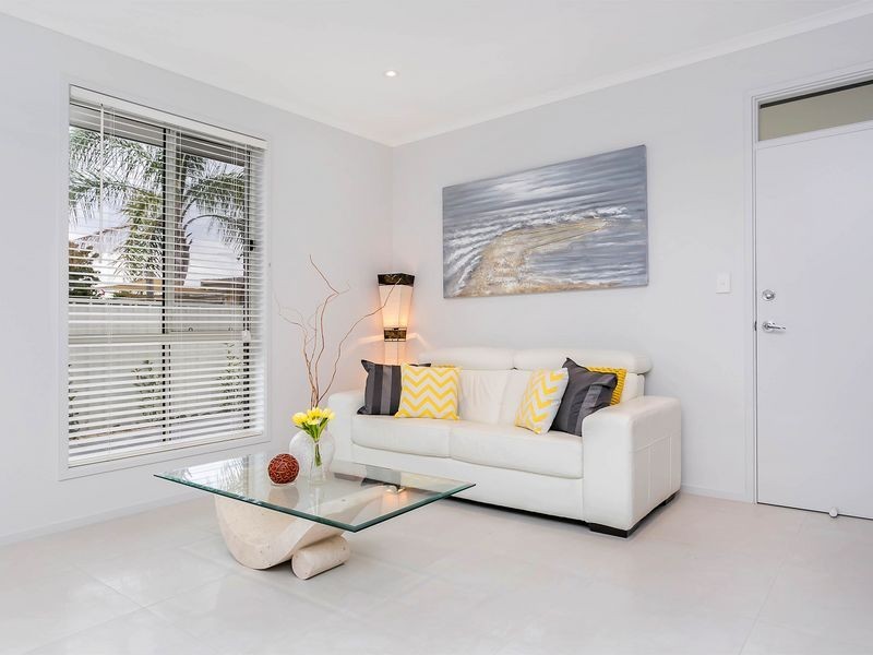 1a Dolphin Terrace, West Lakes Shore SA 5020