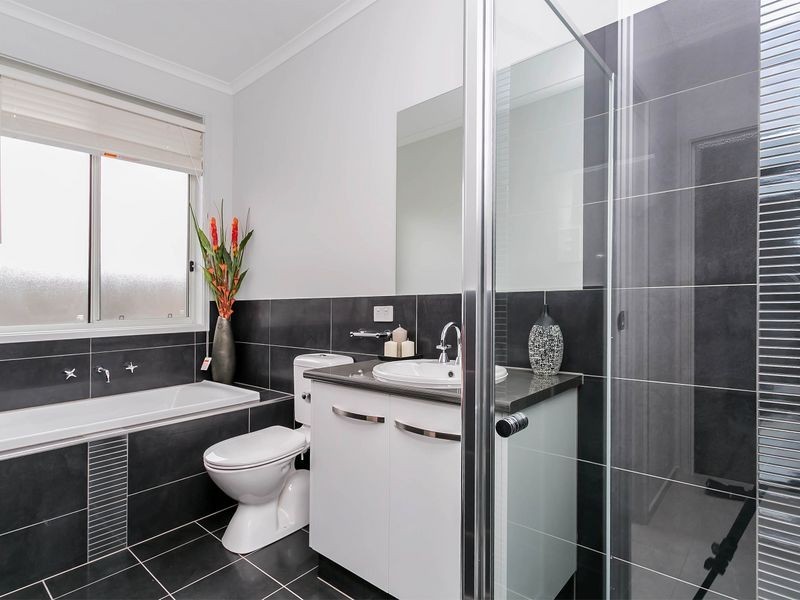 1a Dolphin Terrace, West Lakes Shore SA 5020