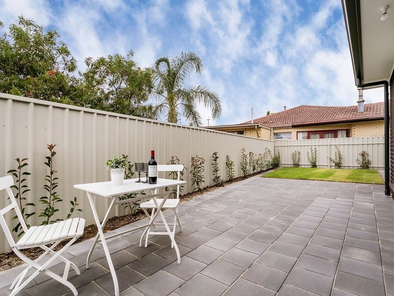 1a Dolphin Terrace, West Lakes Shore SA 5020