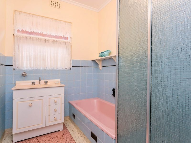 12 De Haviland Avenue, Hendon SA 5014
