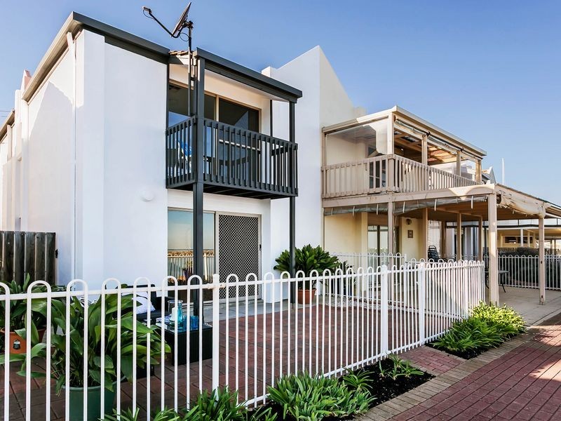 67 One And All Drive, North Haven SA 5018