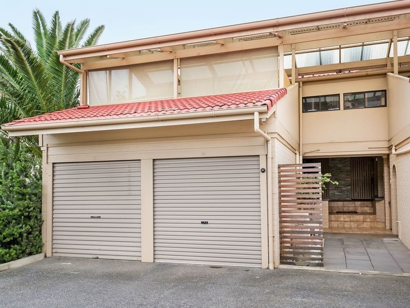 12/242 Trimmer Parade, West Lakes SA 5021