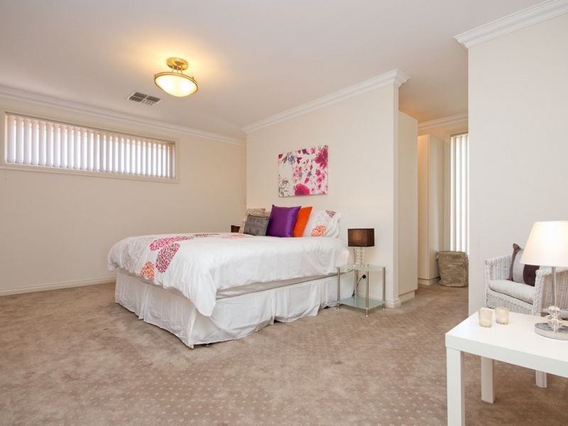 2 Marcella Lane, Mawson Lakes SA 5095