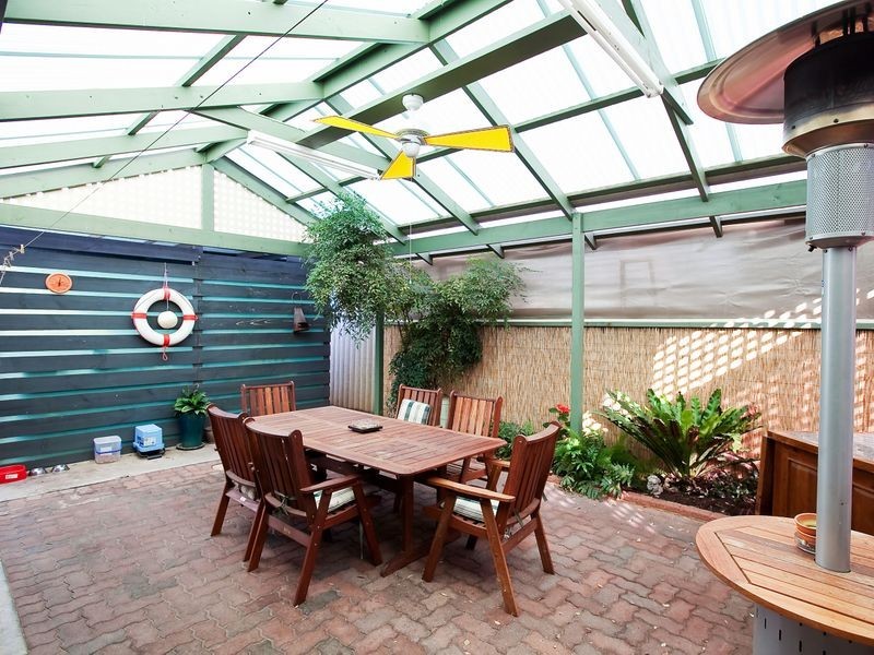 1 Derrick Court, North Haven SA 5018