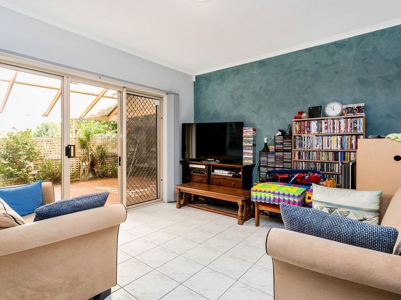 2 Featherstone Circuit, Greenwith SA 5125