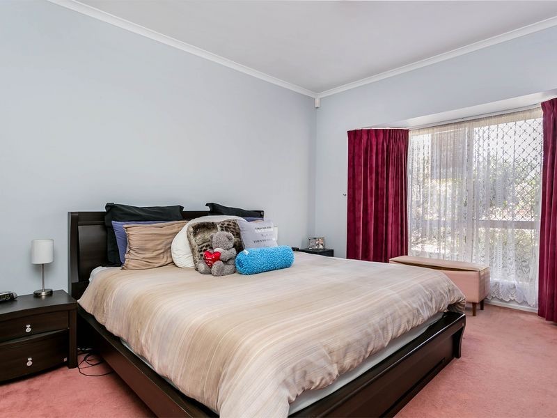 2 Featherstone Circuit, Greenwith SA 5125