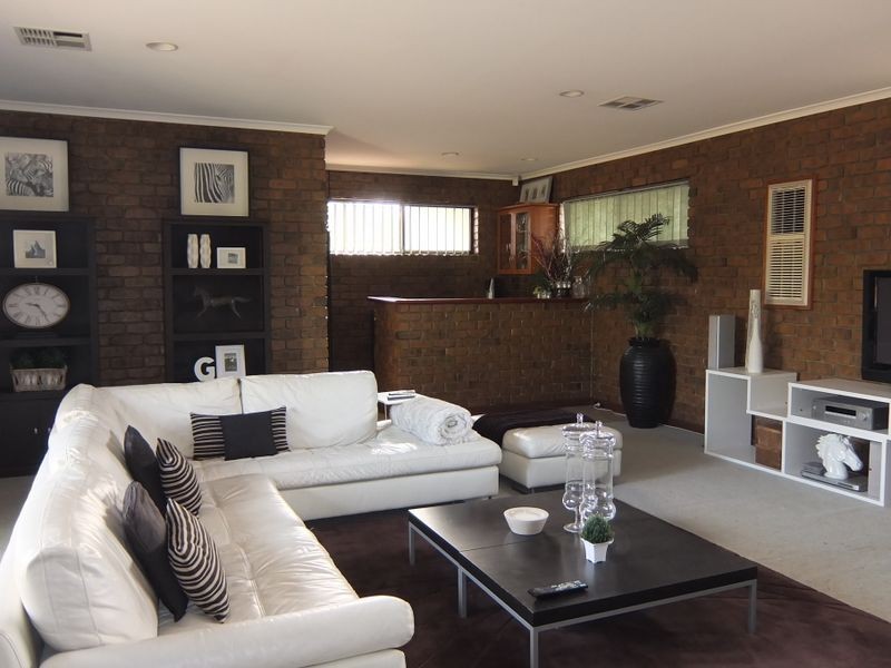 41 Lakeview Avenue, West Lakes SA 5021