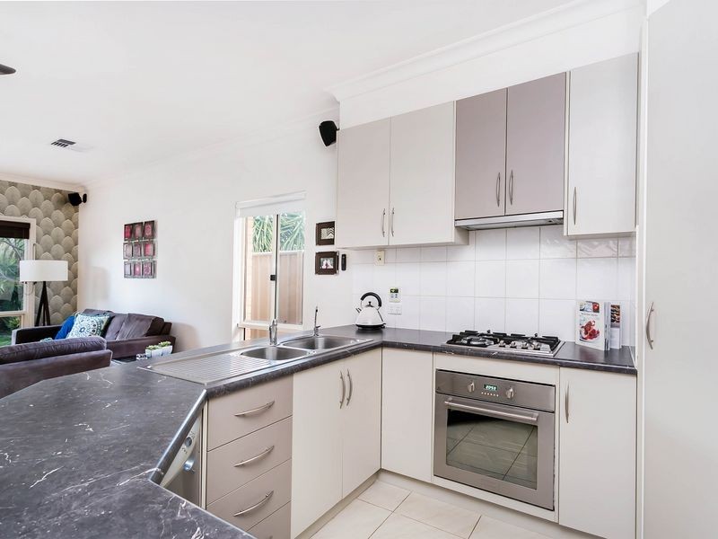 77 La Perouse Avenue, Flinders Park SA 5025