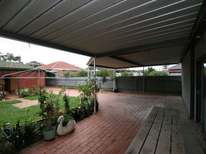 3 Arthur Street, Seaton SA 5023