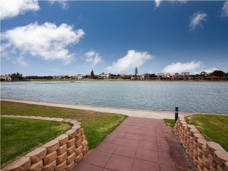 218 Sportsman Drive, West Lakes SA 5021