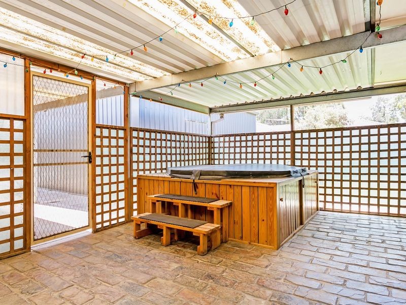 17 Santander Drive, Paralowie SA 5108