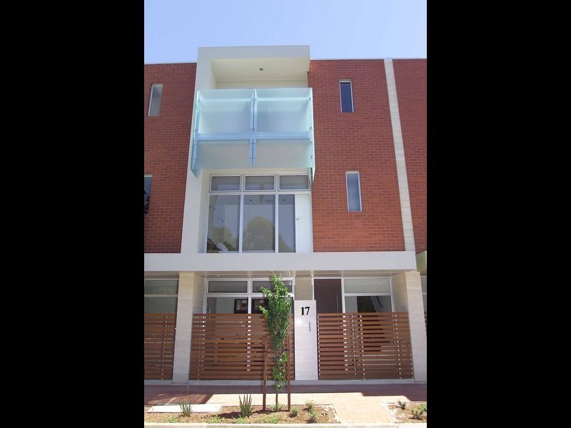 17 Charlotten Street, Port Adelaide SA 5015