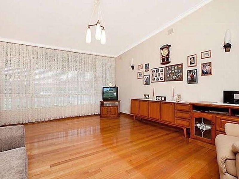 317 Victoria Road, Largs North SA 5016