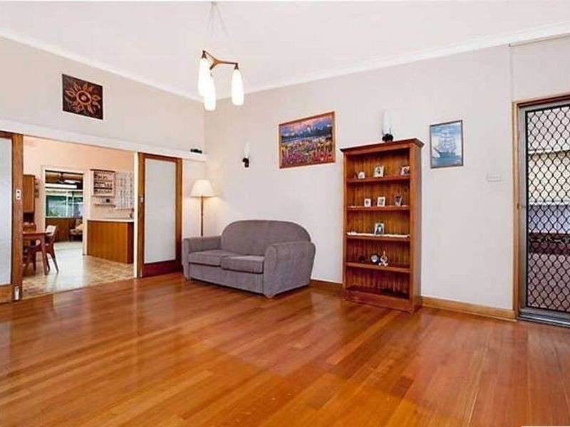 317 Victoria Road, Largs North SA 5016