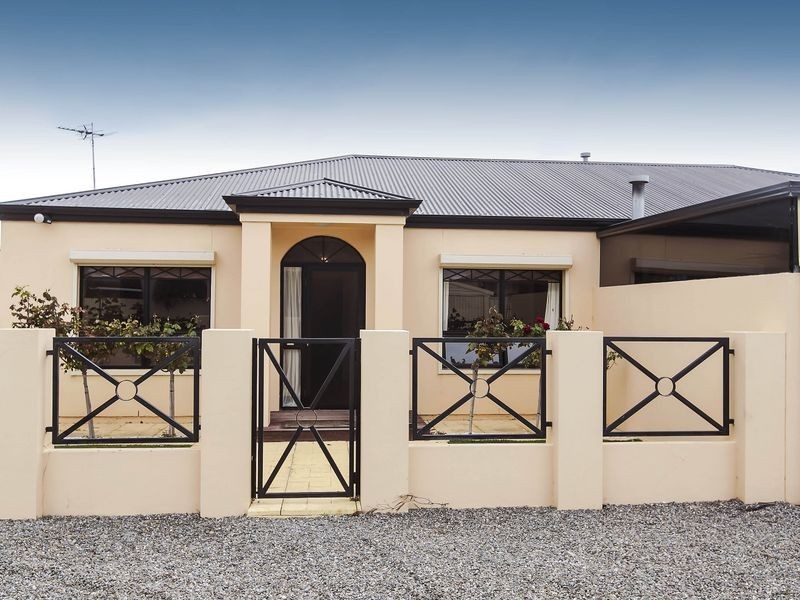 1 Dearden Road, North Haven SA 5018