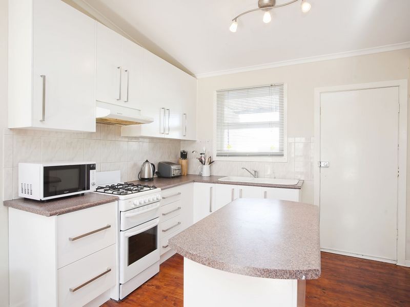 24 Bristol Crescent, Taperoo SA 5017