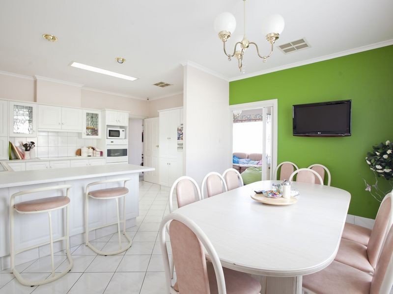 24 Mill Street, Seaton SA 5023