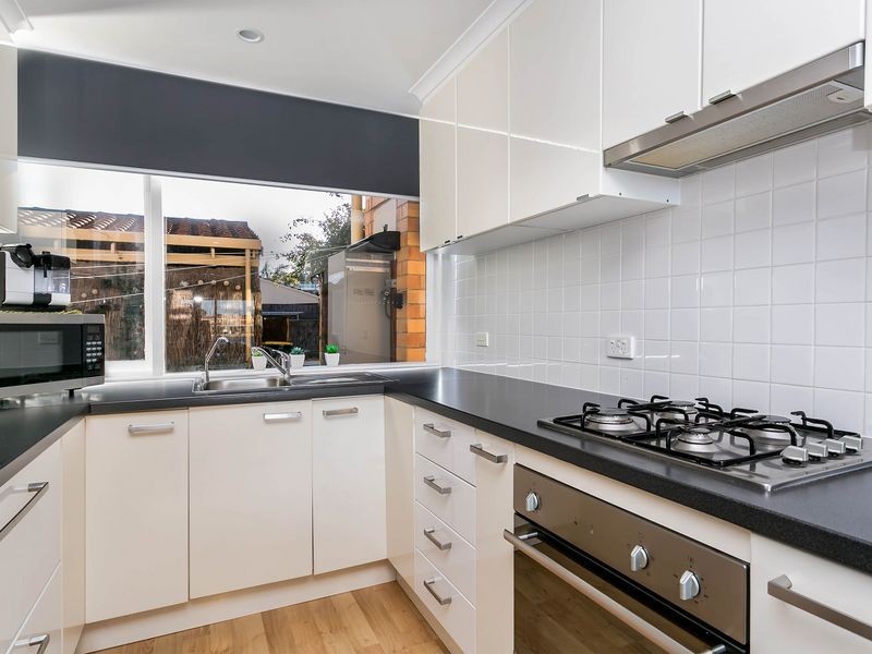 5/80 Military Road, Tennyson SA 5022