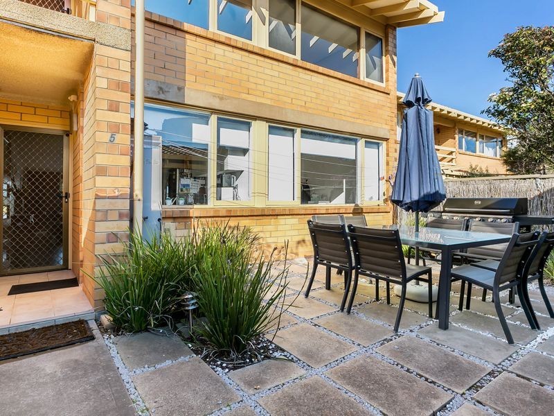 5/80 Military Road, Tennyson SA 5022
