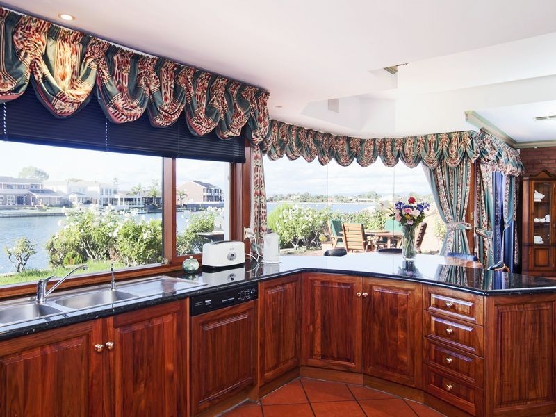 2 Sunrise Court, West Lakes SA 5021