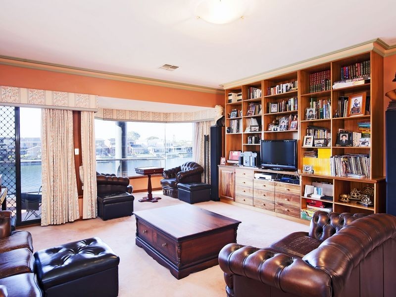 2 Sunrise Court, West Lakes SA 5021