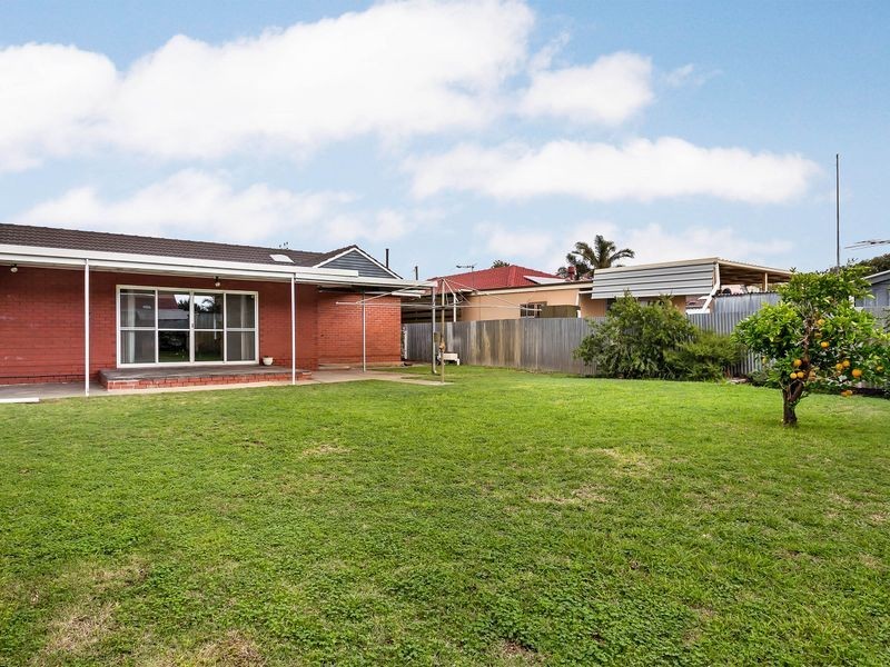 19 St Albans Terrace, Semaphore Park SA 5019