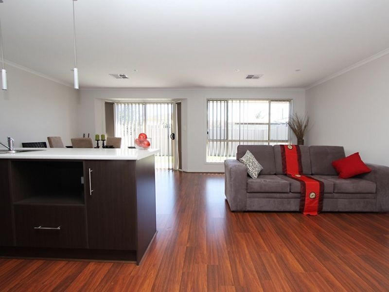 8 Victoria Parade, Semaphore Park SA 5019