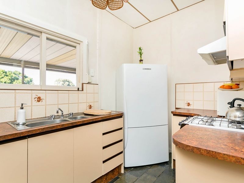 556 Military Road, Largs North SA 5016