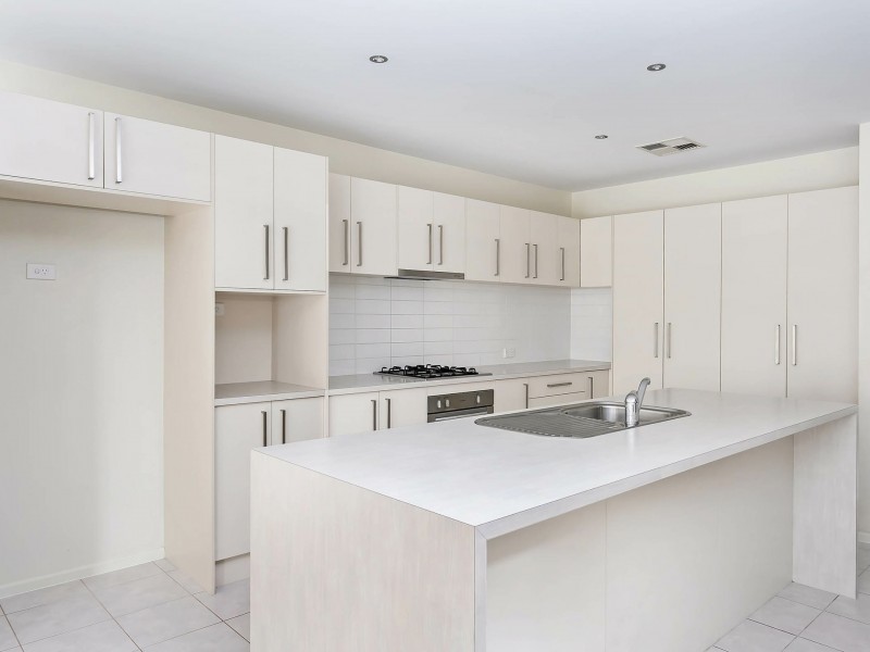 12 North Parade, Royal Park SA 5014