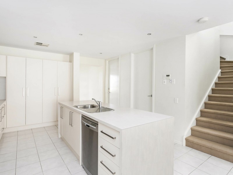 12 North Parade, Royal Park SA 5014