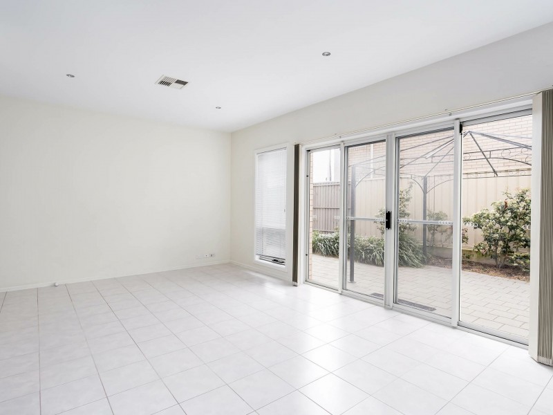 12 North Parade, Royal Park SA 5014