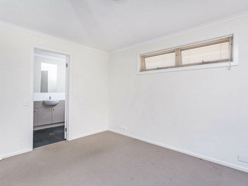 12 North Parade, Royal Park SA 5014