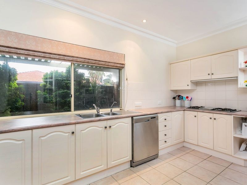 3 Hannam Avenue, Grange SA 5022