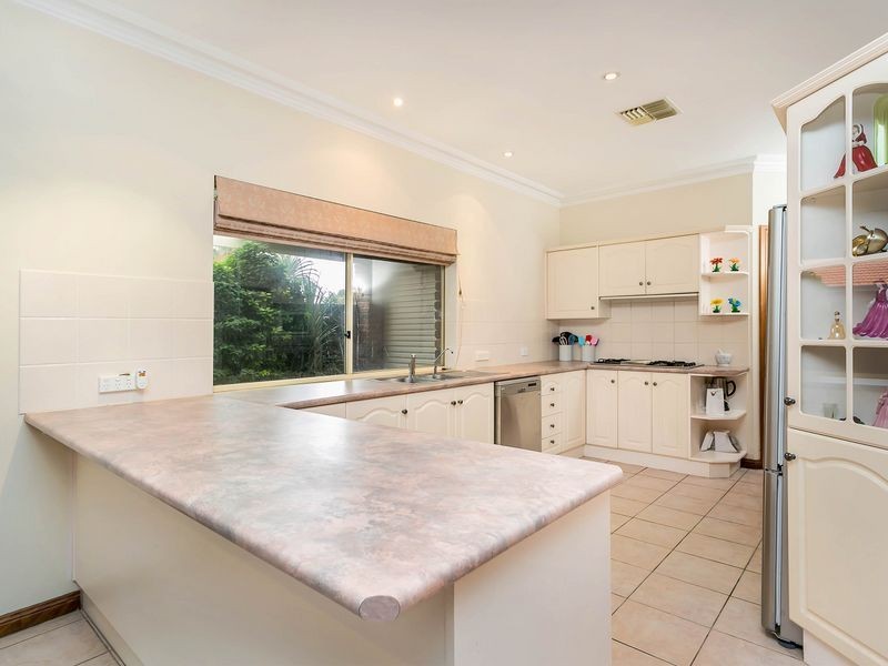 3 Hannam Avenue, Grange SA 5022