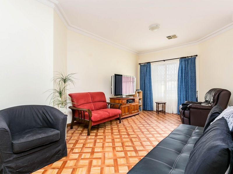 3 Hannam Avenue, Grange SA 5022