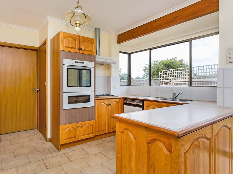 1/4 Dyer Court, West Lakes SA 5021