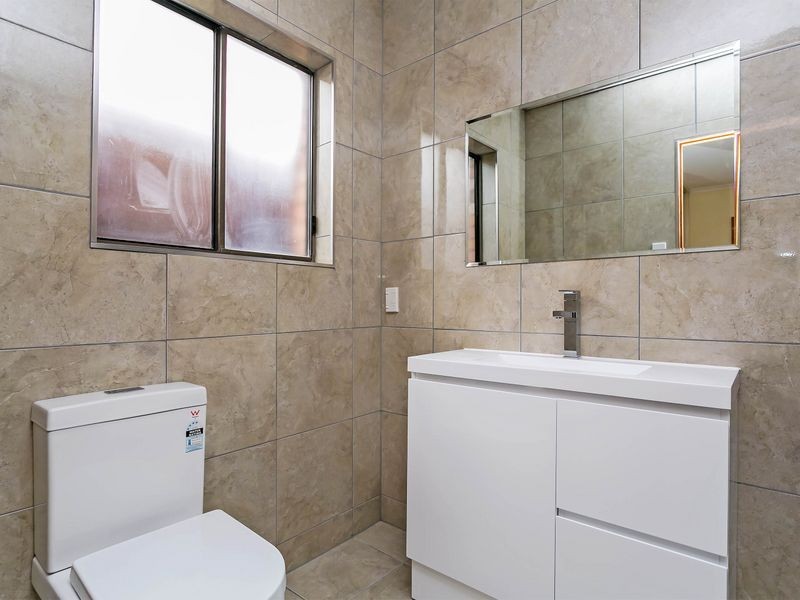 1/4 Dyer Court, West Lakes SA 5021