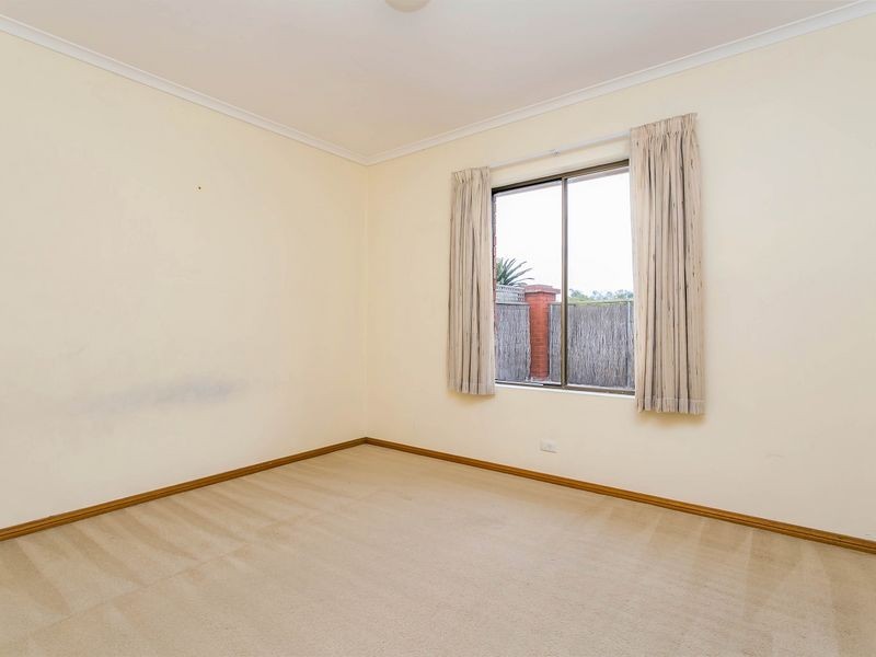 1/4 Dyer Court, West Lakes SA 5021