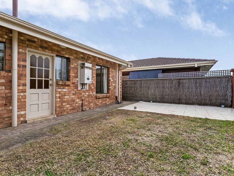1/4 Dyer Court, West Lakes SA 5021